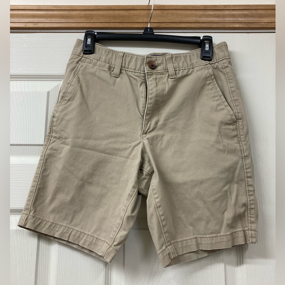 Men’s waist size 30 Sonoma khaki shorts